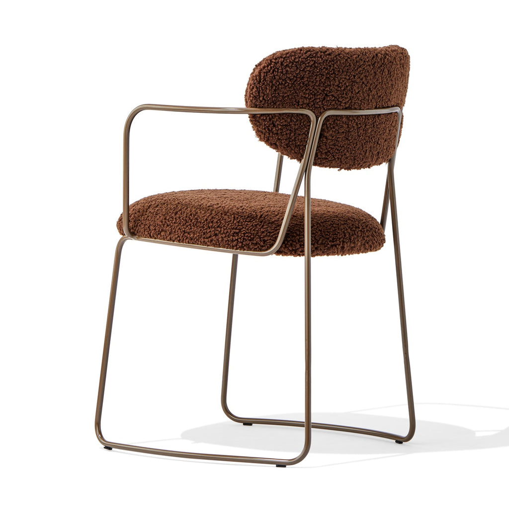 Fauteuil contemporain en bouclette avec dossier incurvé et pieds minces en acier pour le bureau ou la salle à manger