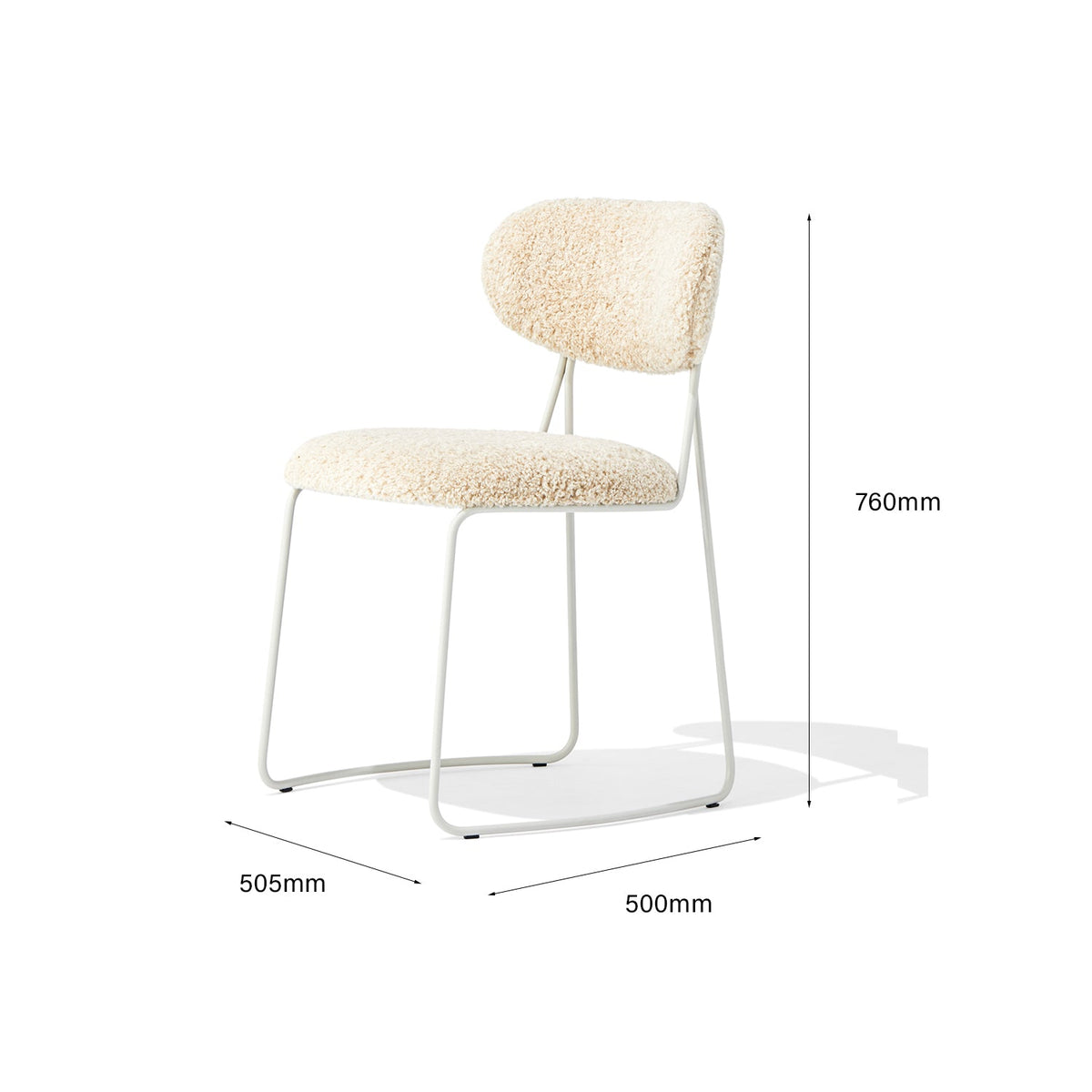 Chaise d'appoint contemporaine en bouclette avec assise arrondie et pieds en acier pour salle à manger ou bureau