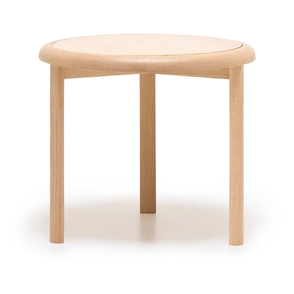 Table d'appoint en travertin et bois naturel avec forme contrastée en pierre et bois pour salon