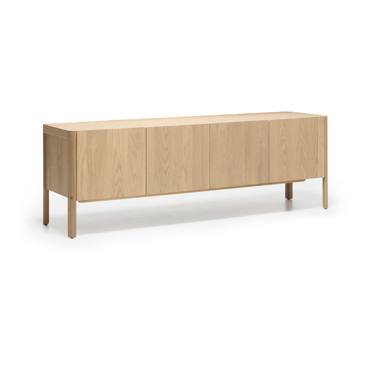 Crédence contemporaine en bois avec étagère supérieure festonnée et menuiserie architecturale pour salon