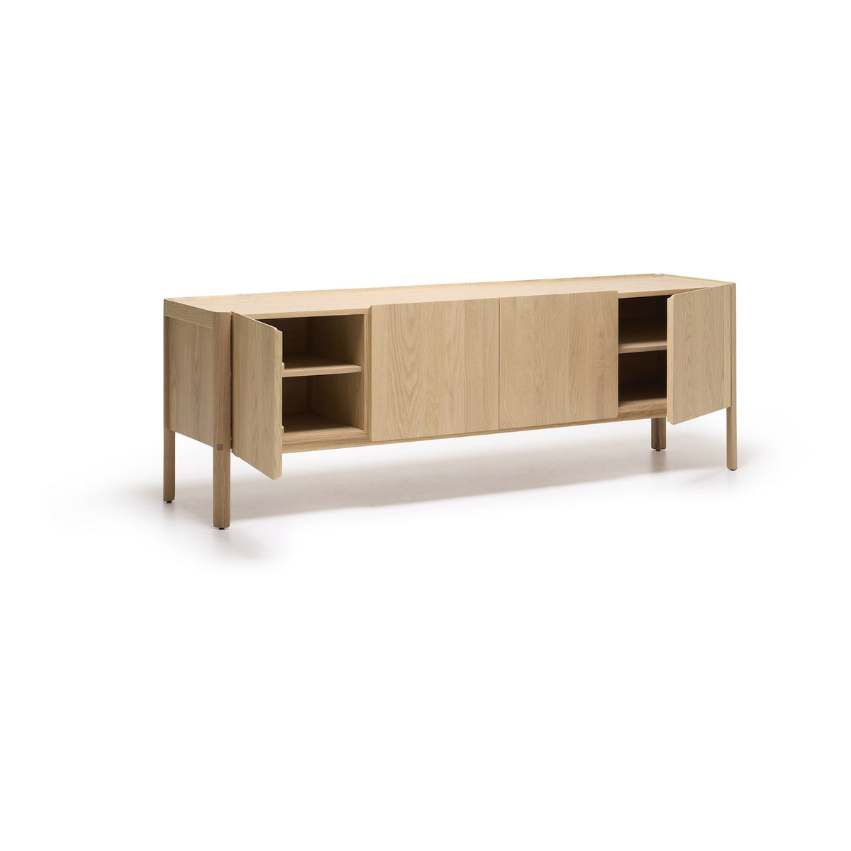 Crédence contemporaine en bois avec étagère supérieure festonnée et menuiserie architecturale pour salon