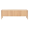 Crédence contemporaine en bois avec étagère supérieure festonnée et menuiserie architecturale pour salon