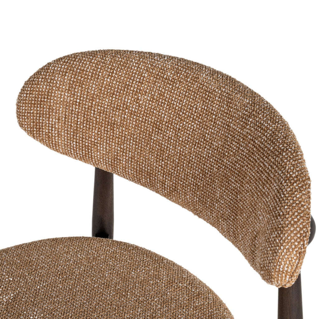 Chaise de salle à manger classique en bois massif avec assise rembourrée et silhouette raffinée