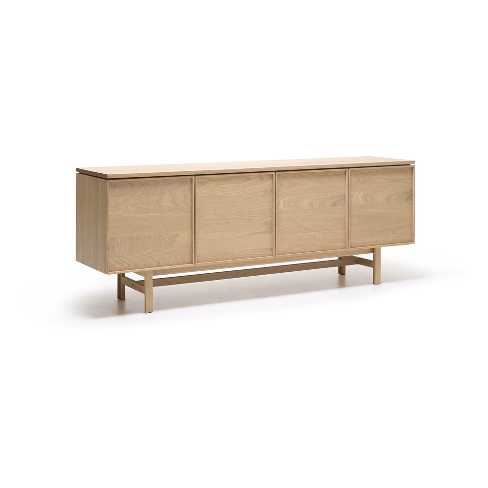 Buffet minimaliste en bois à 4 portes avec façades à panneaux et pieds en bois en forme de H pour salon ou salle à manger